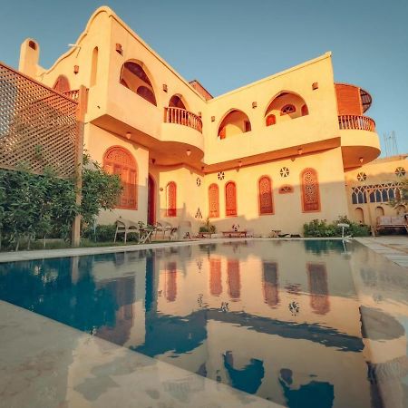 Tunis Palace - Al Fayyūm Εξωτερικό φωτογραφία